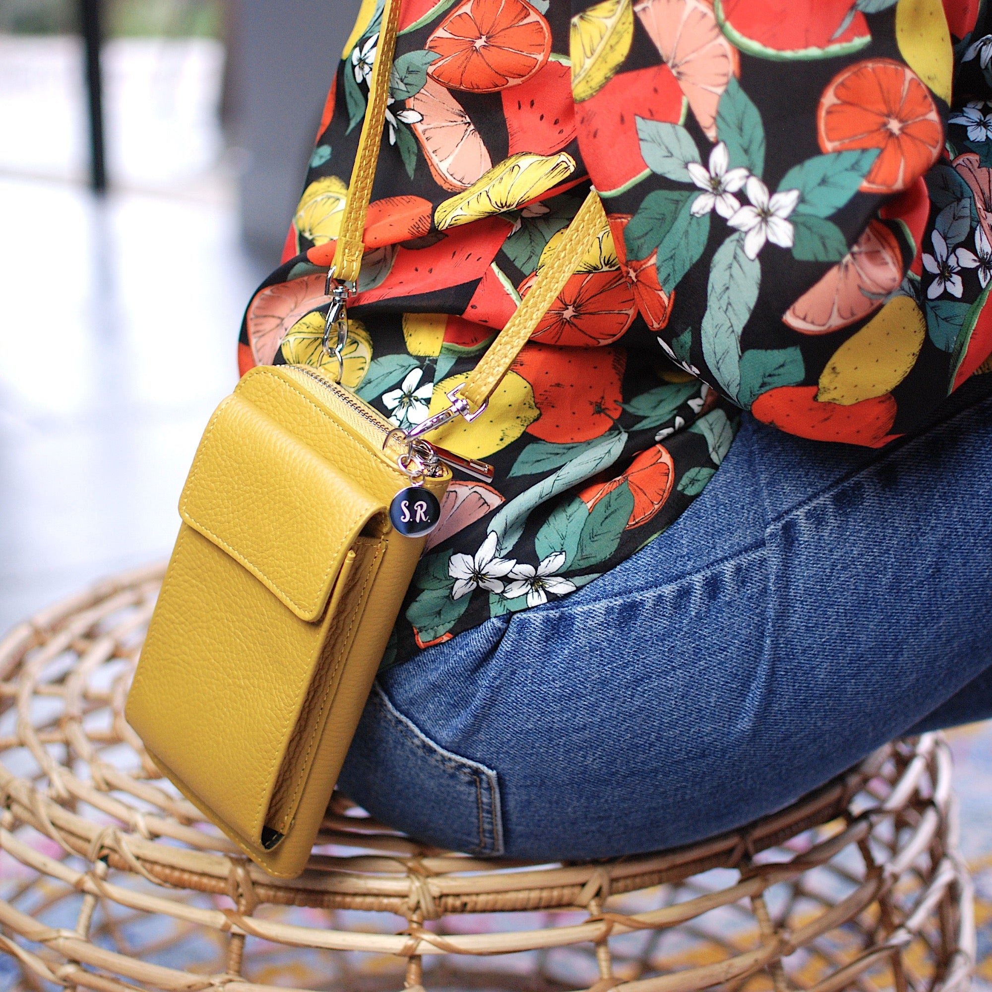 Leather purse with phone pocket Clearance