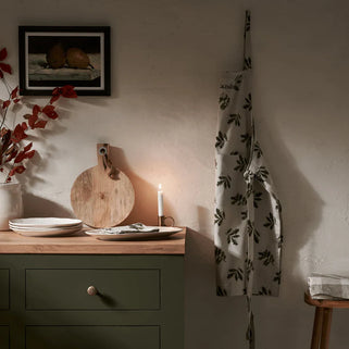 Acorn and Oak Leaves Apron