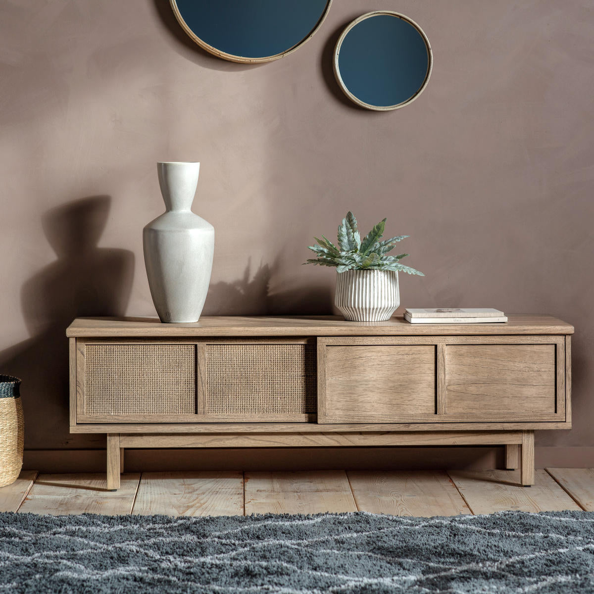 Wood and Cane Media Unit – Penelopetom