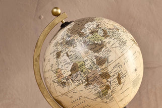Kenda Decorative Globe