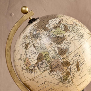 Kenda Decorative Globe