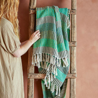 Isnel Throw Blue/Green