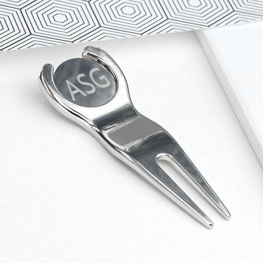 Golf divet repair and ball marker tool with 