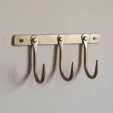 Kuna 3 Hook Brass Rail